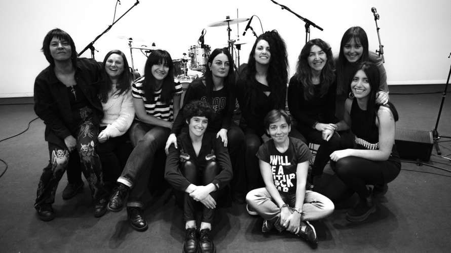 Girls to the Front