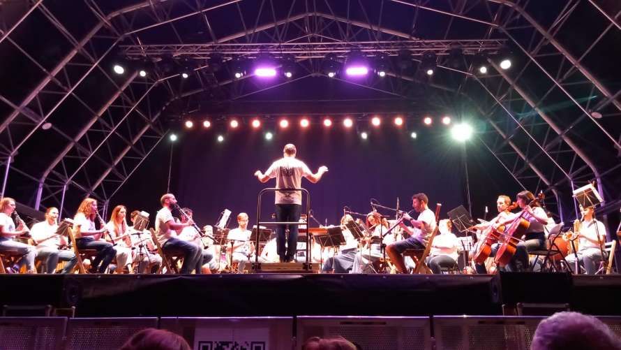 V Festival y Escuela de Música de Gijón FESMUG. Concierto Extraordinario “¡Aloha!”