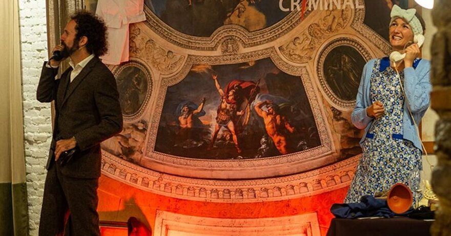 La Cena Criminal: Un cadáver en el Louvre