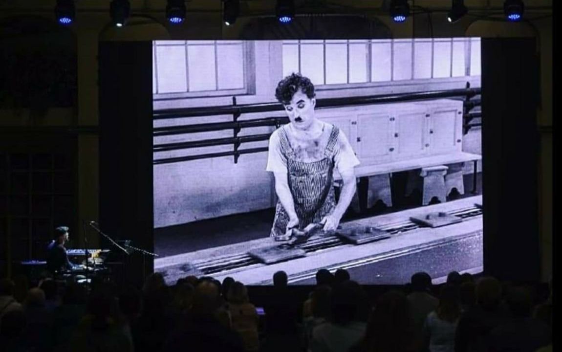 Cine-Concierto. Películas de los grandes del cine mudo de César Latorre Music