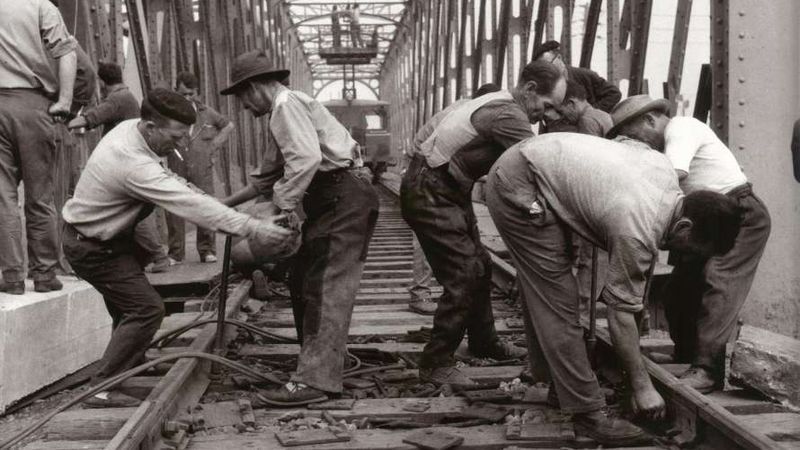 Vidas de un mismo tiempo. Fotografía social de Mario Pascual