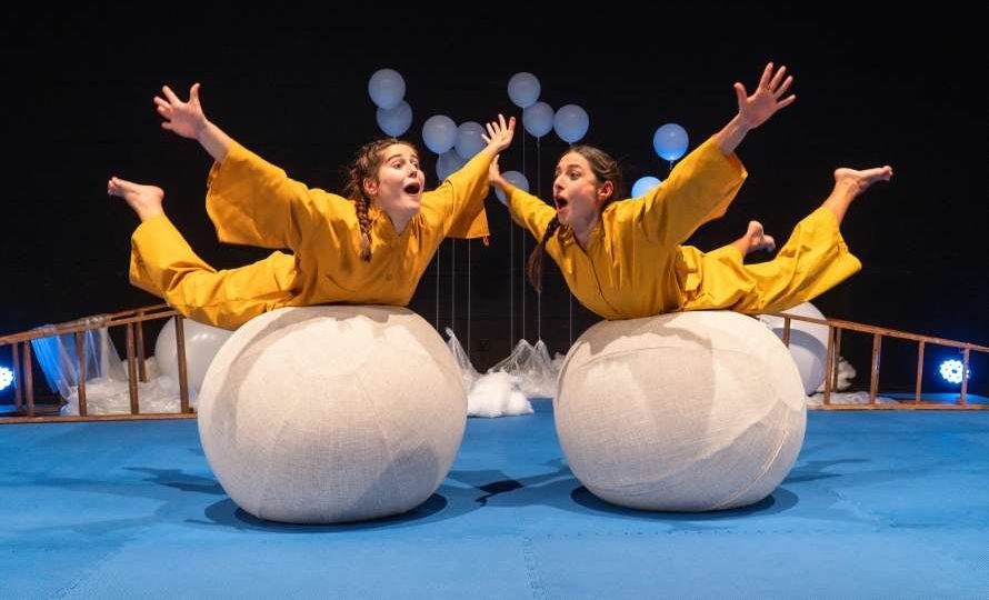 Teatro O Cubo. “Voo”