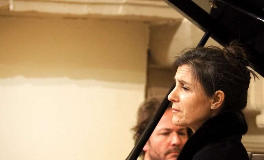 De grillos, luces y cantos: la mélodie française