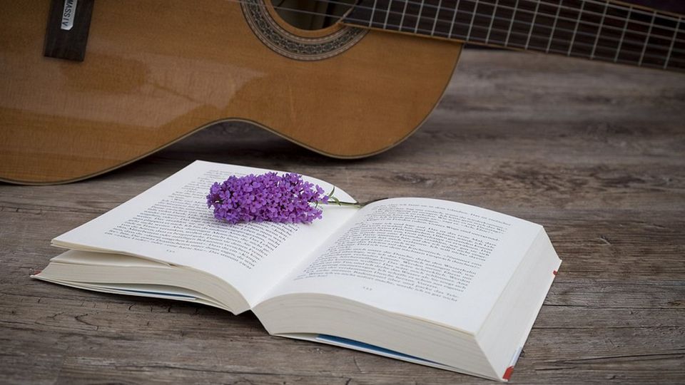 Mixtura poético-musical de la Asociación de Escritores y Escritoras de Asturias