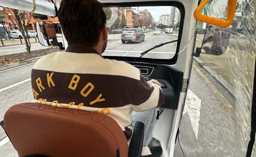 Tour en tuk tuk por Gijón