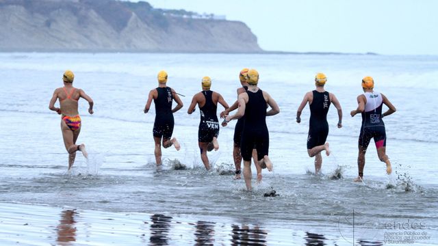 Oceanman Gijón 2026: la gran cita de aguas abiertas que convertirá la playa en escaparate deportivo